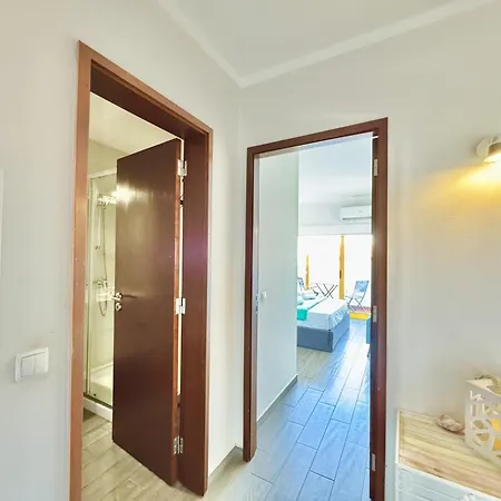 Da Rocha 2 By Homing Apartment